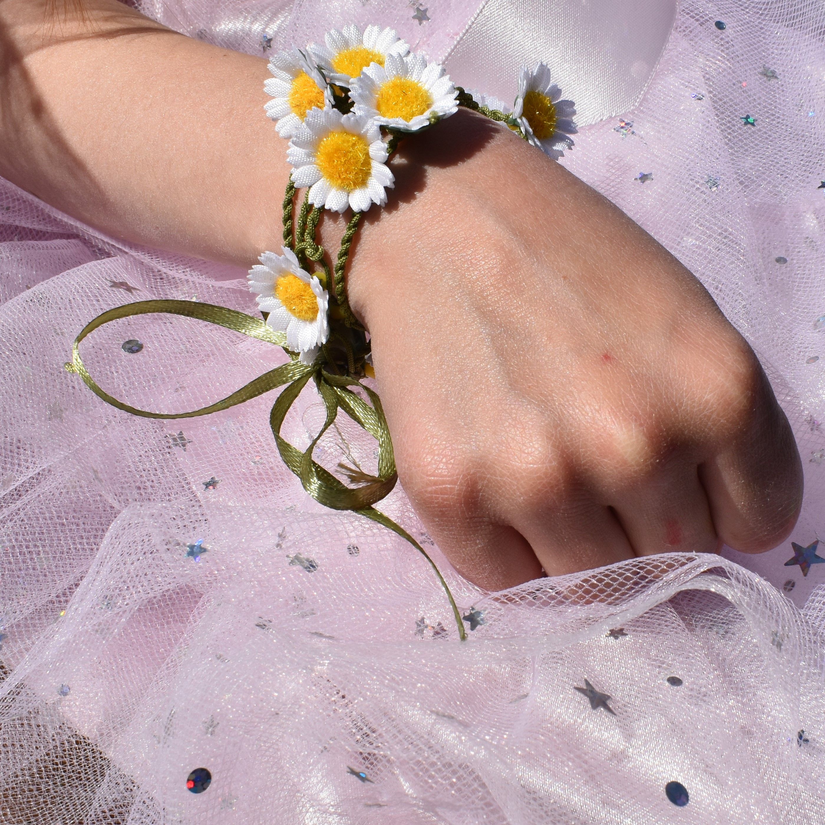 Silk Daisy Chains - lovely stocking fillers